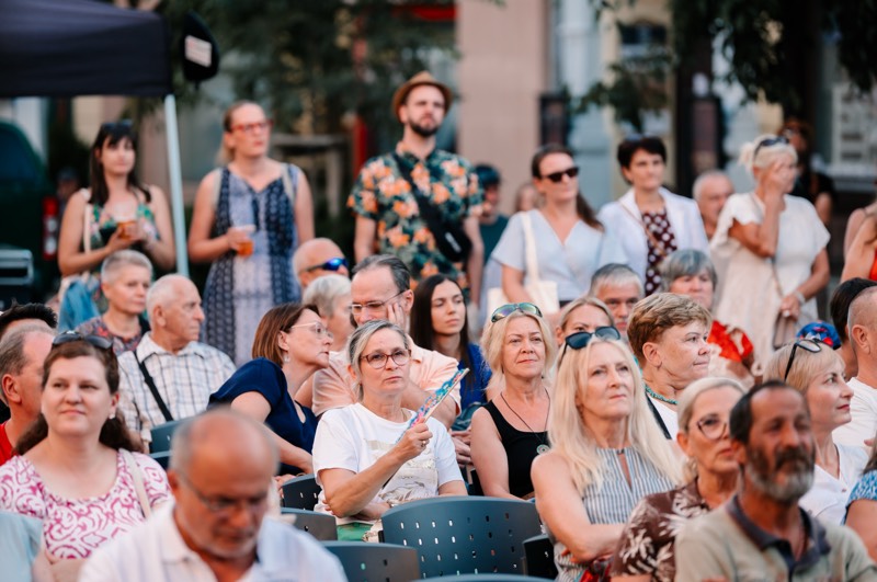 Publikum Bielo-čierneho koncertu 2026